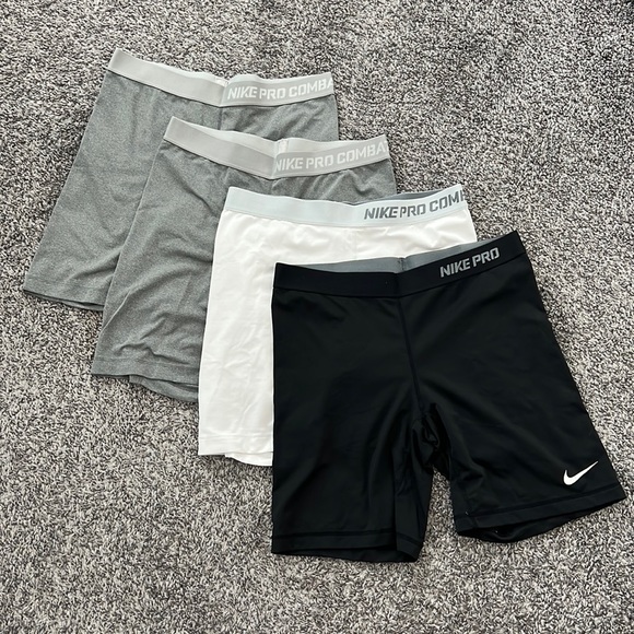 Nike Pants - Nike pro spandex short
